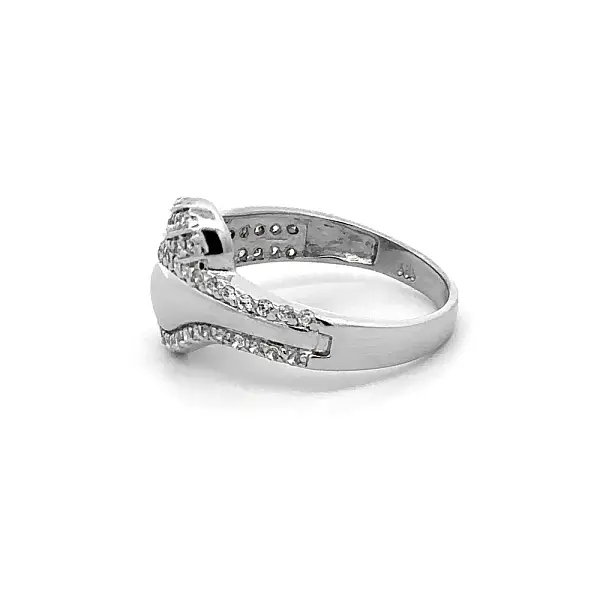 Prsten se Zirkony z Bílého Zlata