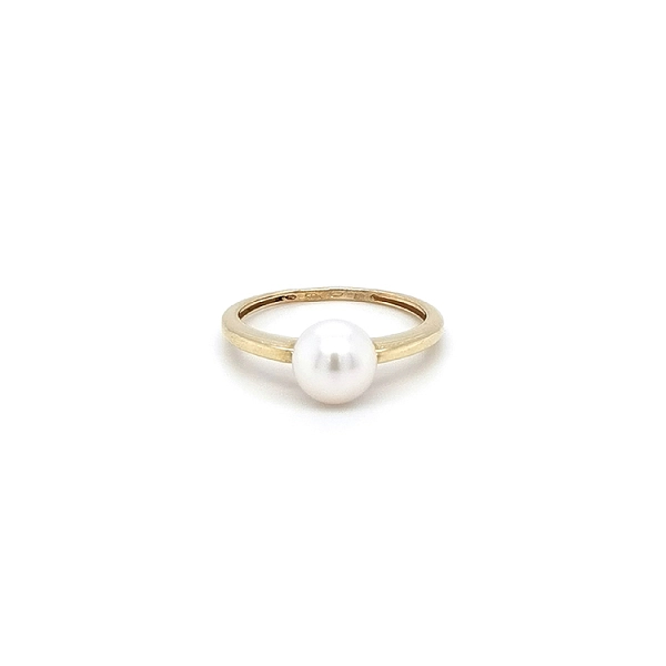 Gold Ring with Pearl
