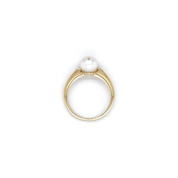 Gold Ring with Pearl