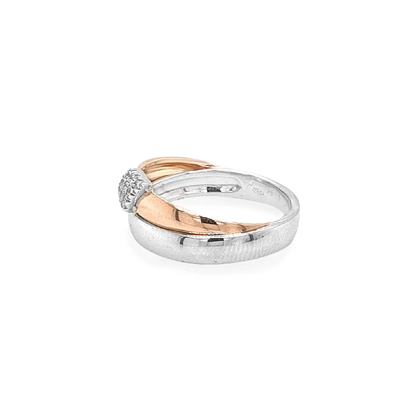 Gold Ring with Zircons