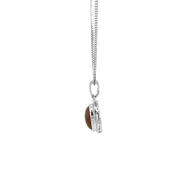 Gold Pendant with Tiger Eye