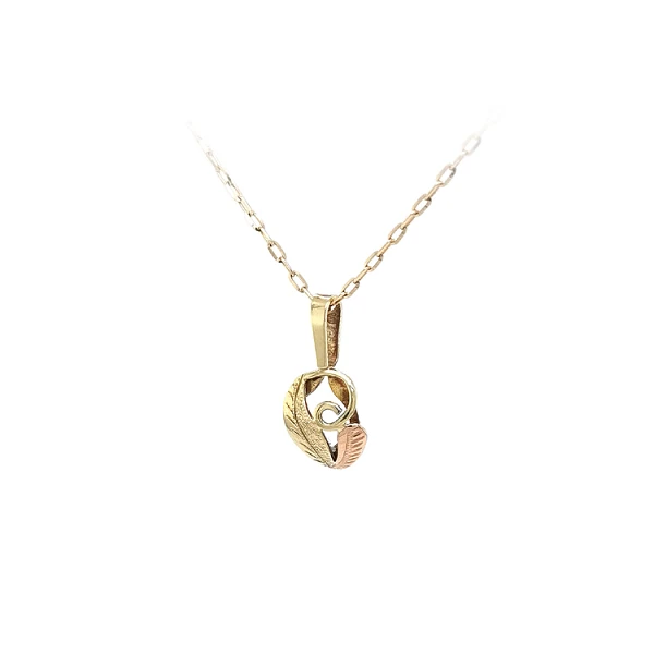 Gold Pendant made of Combined Gold