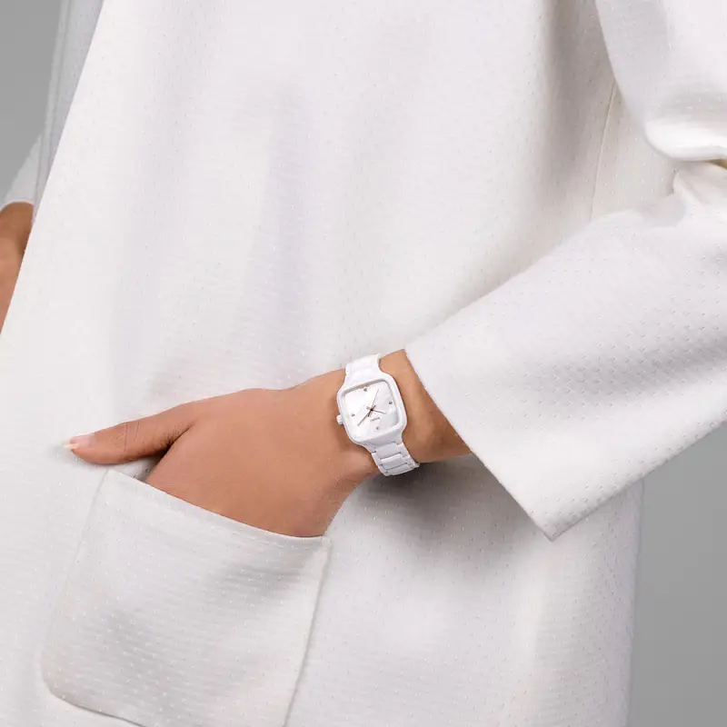 truesquare_r27072902_wrist_w_a.jpg