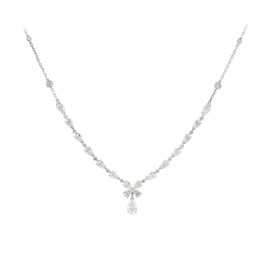 Gold Necklace with Diamonds