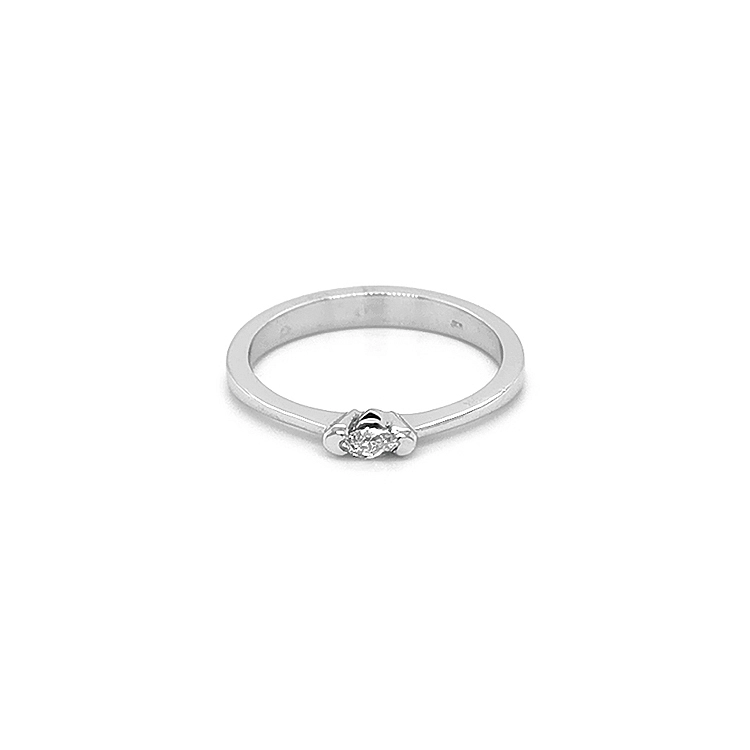 Gold Engagement Ring with Diamond