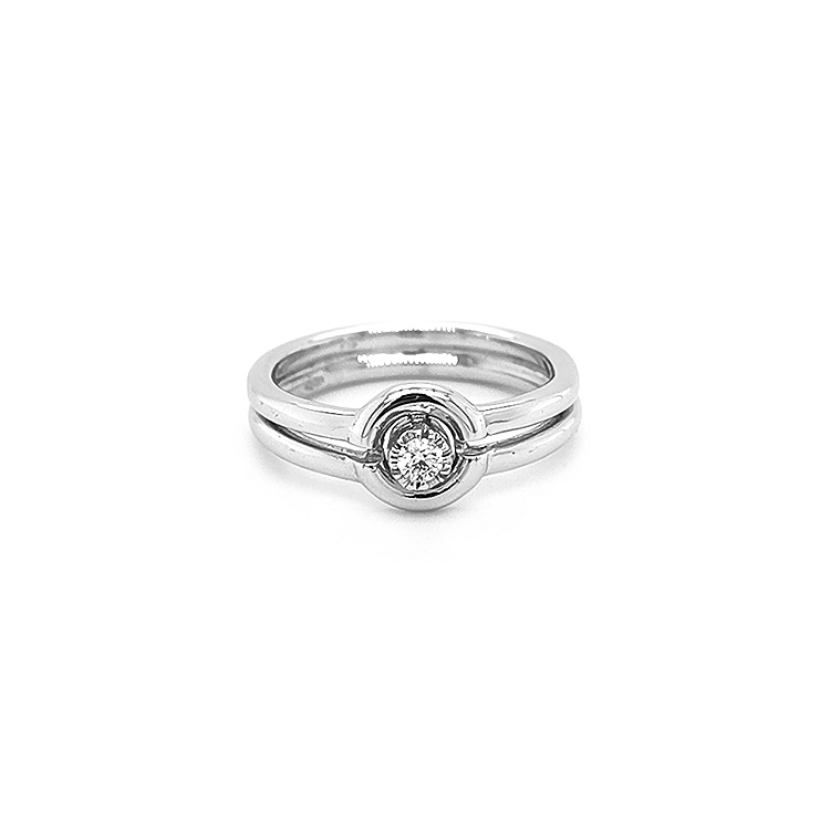 Gold Engagement Ring with Diamond