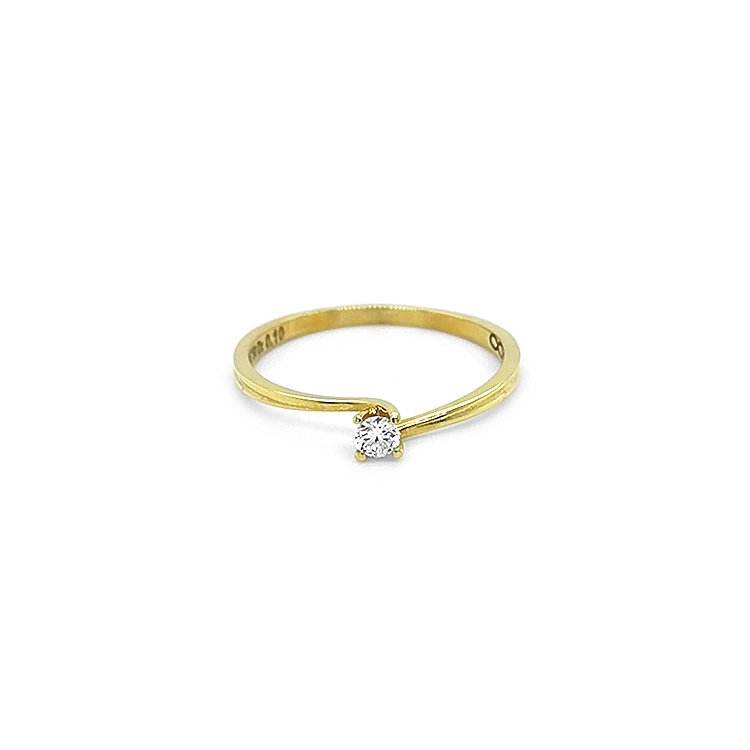 Gold Engagement Ring with Diamond