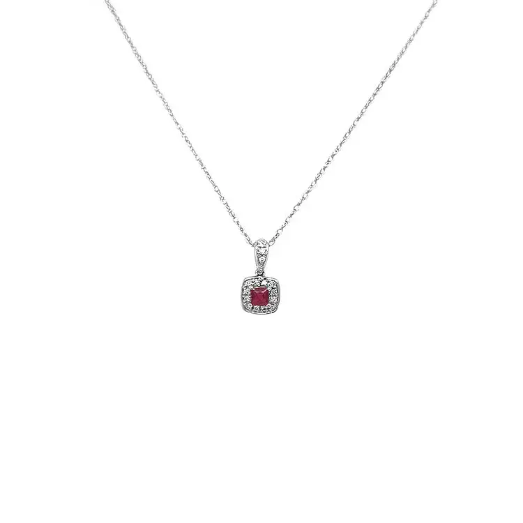 Rubínový přívěsek s diamanty z bílého zlata