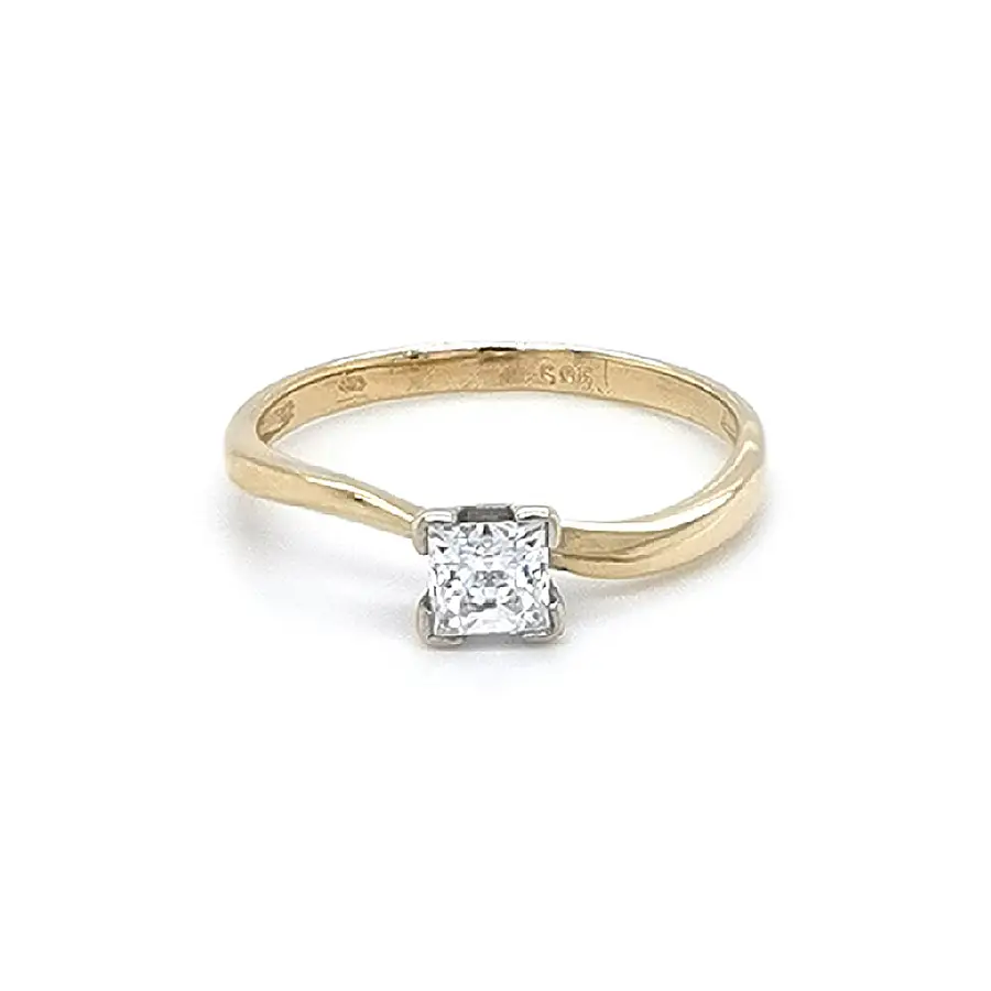 Zlatý Zásnubní Prsten se Zirkonem