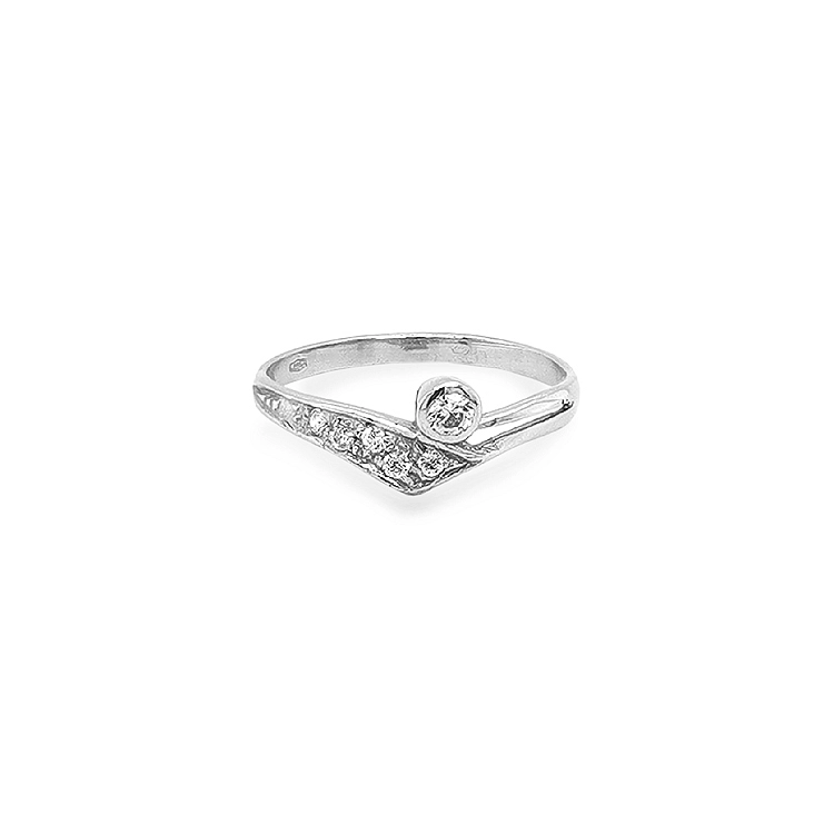 Gold Ring with Zircons