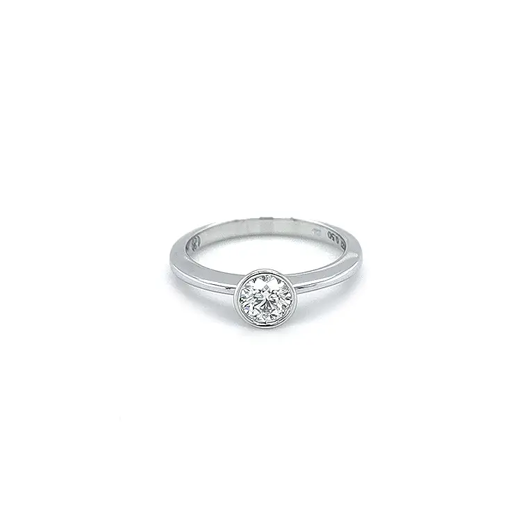 Zlatý Zásnubní Prsten s Diamantem