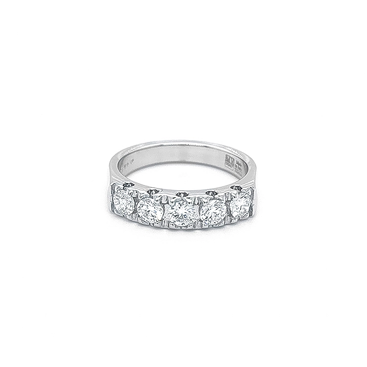 Gold Rings with Diamonds