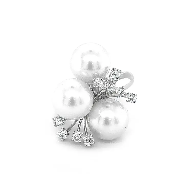 Zlatý Prsten s Přílodnými Perly a Diamanty