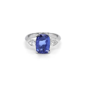 Zlatý Prsten s Tanzanitem a Diamanty