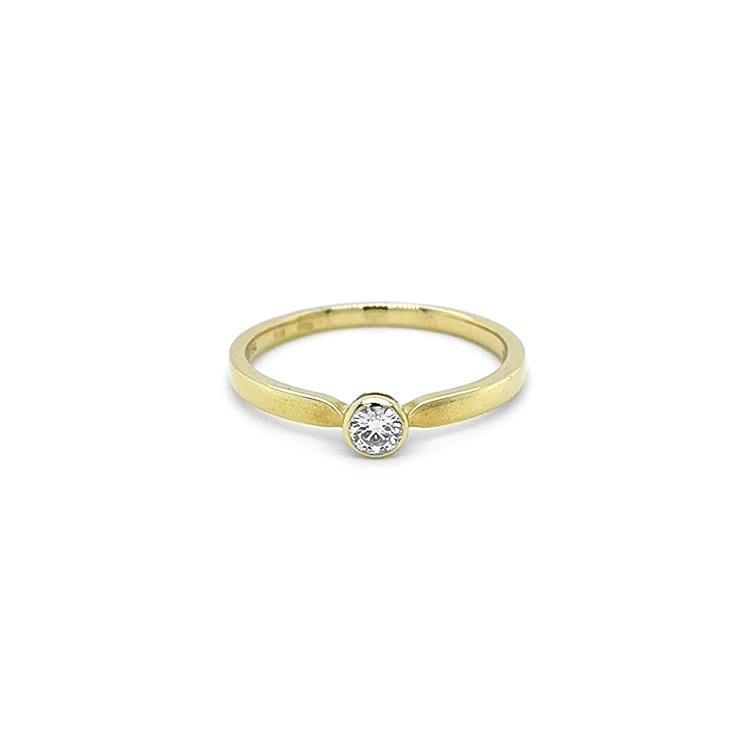 detail Zlatý Zasnubní Prsten s Diamantem
