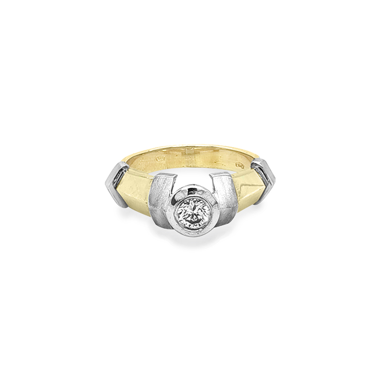 detail Zlatý Prsten se Zirkonem z Kombinovaného Zlata