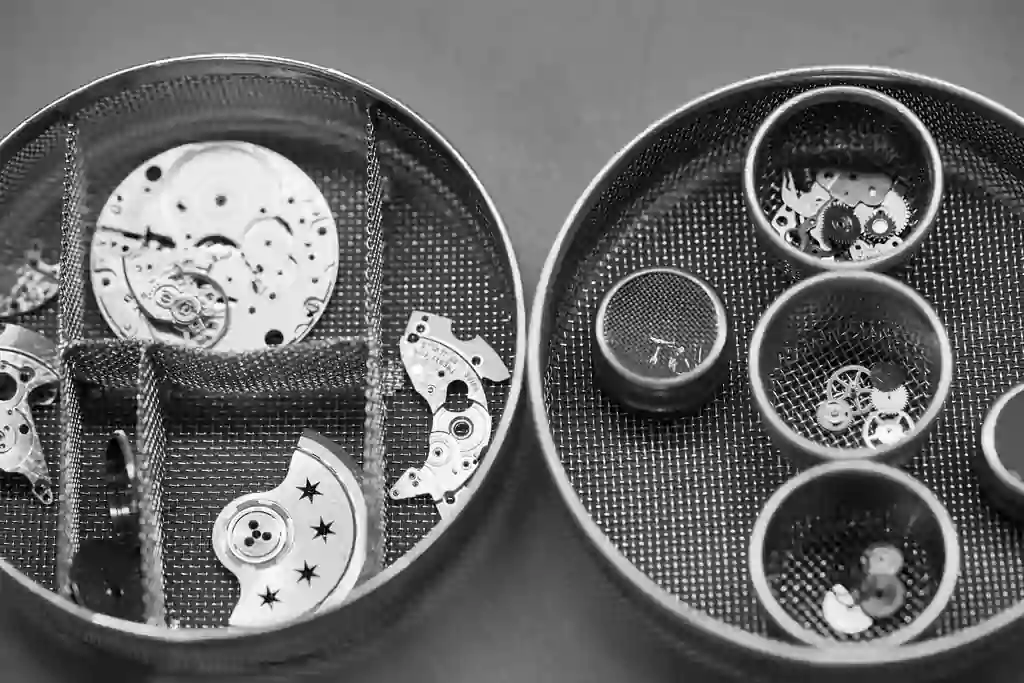 6. Preparation of individual machine components for professional cleaning