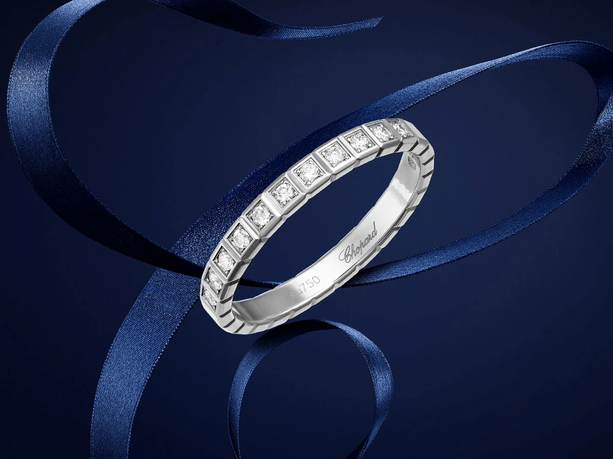 Золотое кольцо Chopard Ice Cube 827004-5017