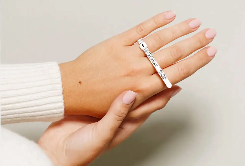 Jak změřit velikost prstenu