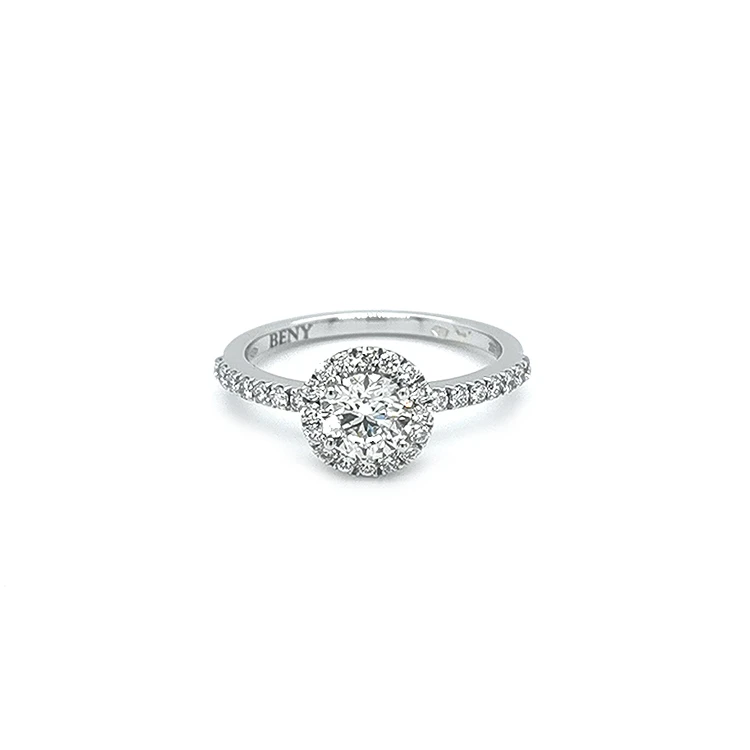 How to choose an engagement ring to say a dream yes